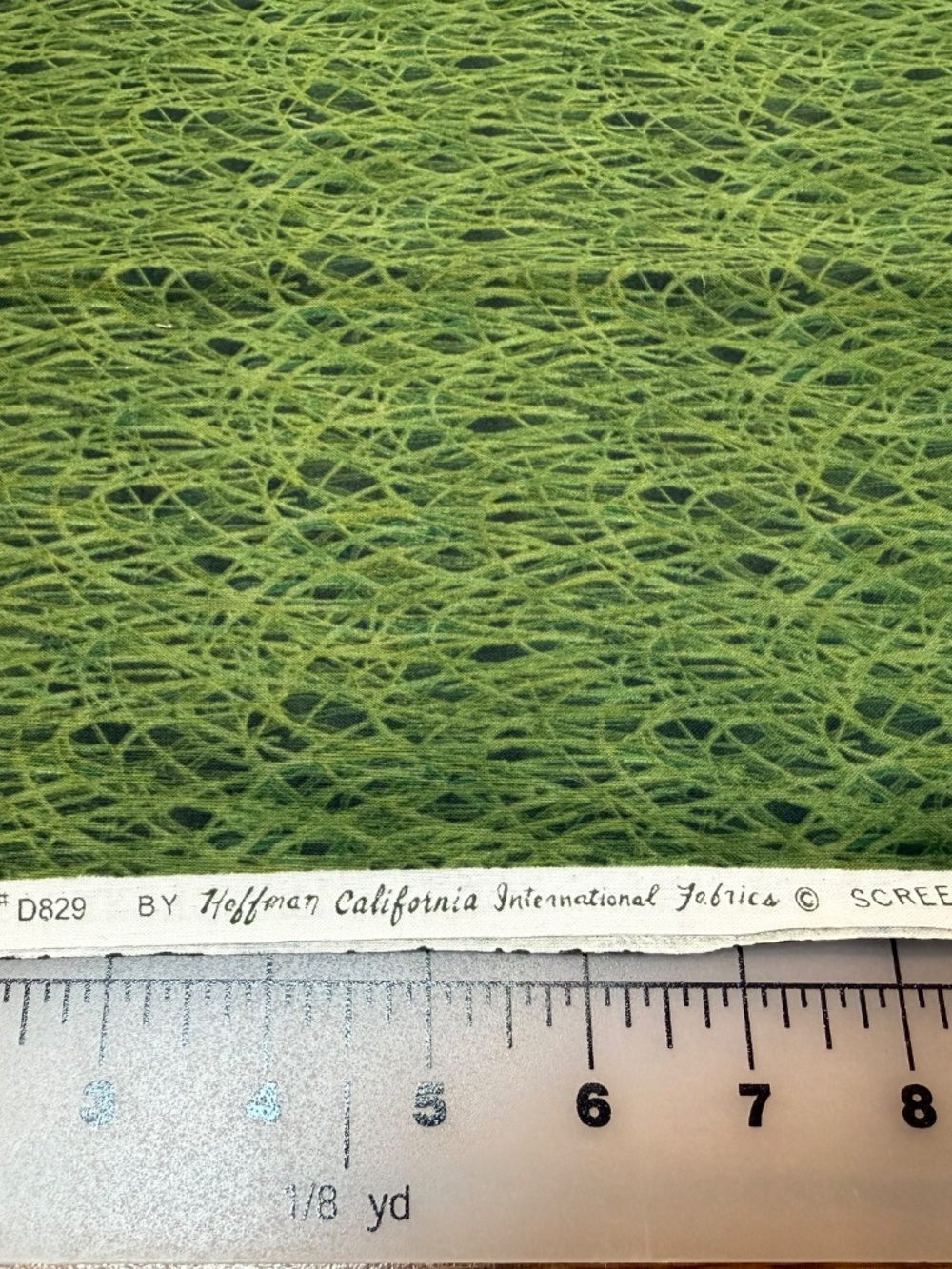 Floral Reign by Hoffman Fabrics Screen Print Grass Cotton Fabric 12 inches x 42 - Picture 4 of 4